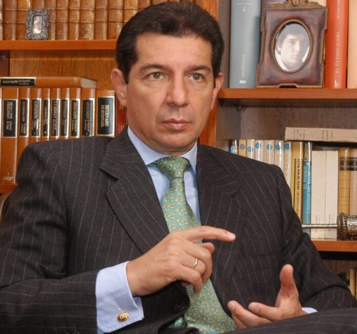 José Félix Lafaurie anuncia su renuncia al Centro Democrático