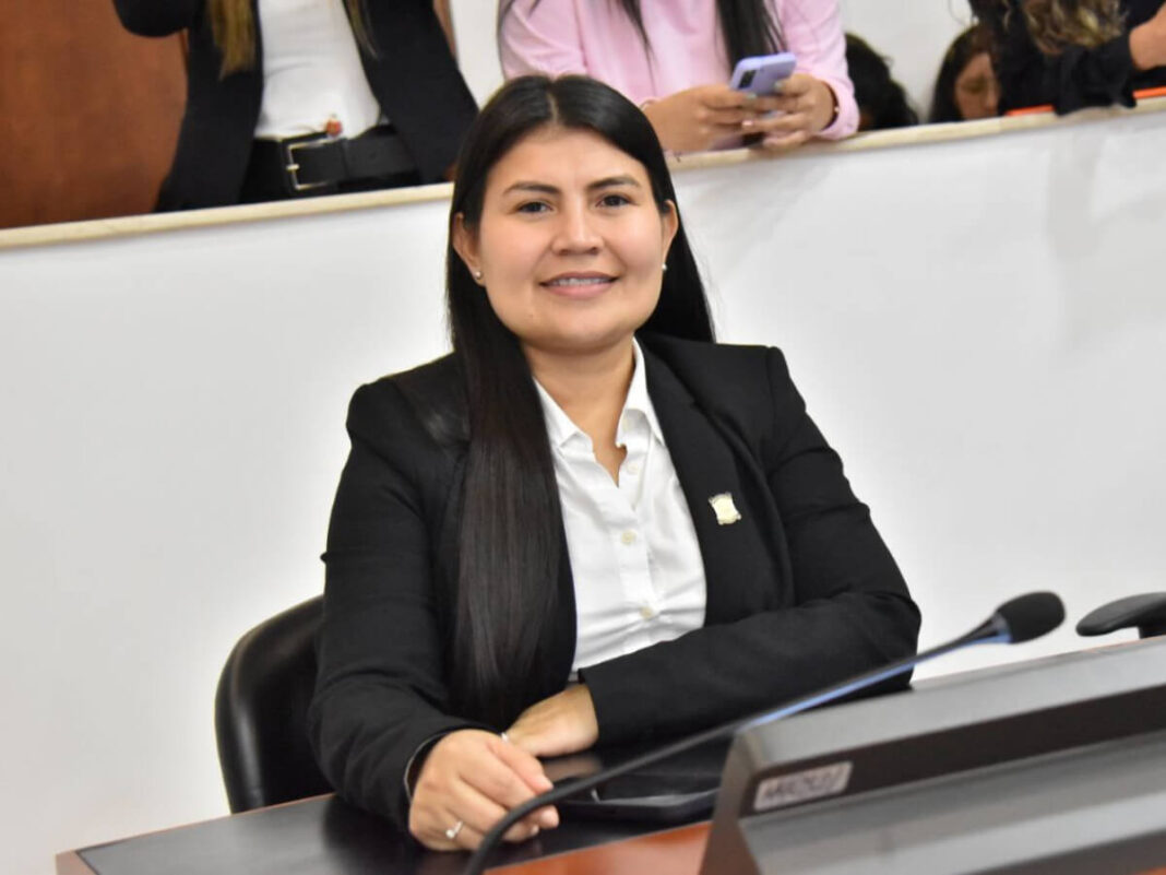 La representante Karen Manrique en el Congreso, trasladada a Bogotá tras orden de captura por el caso de corrupción en la UNGRD.