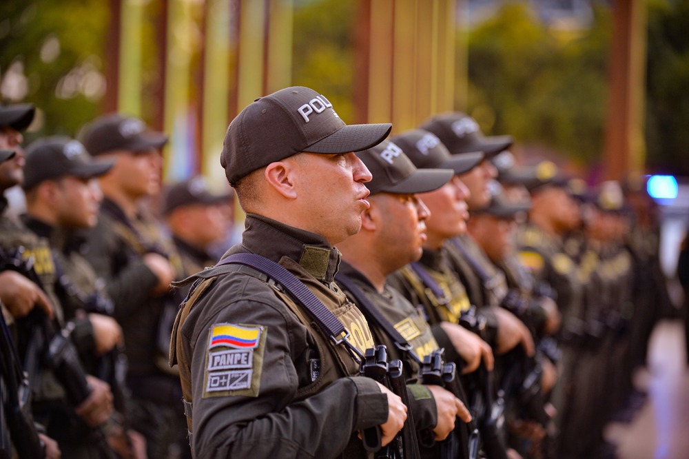 Uniformados de la Policía durante operativo de seguridad en el Cesar.