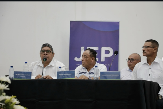 Excomandantes del Bloque Caribe de las Farc durante audiencia de la JEP sobre secuestros en el Cesar