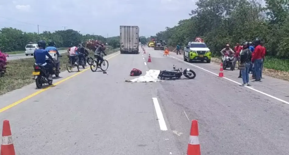 Accidente de motociclista en vía entre Pueblo Nuevo y Bosconia en zona de obras del Cesar