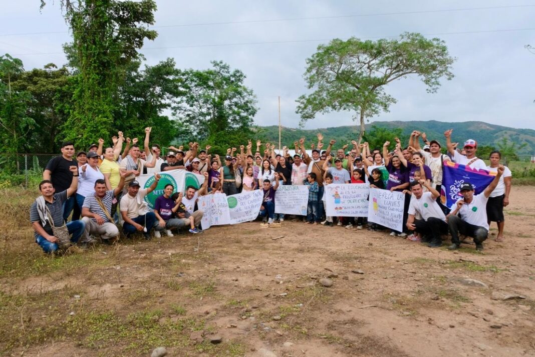 Comunidades campesinas del sur del Cesar reunidas para impulsar la educación rural en veredas