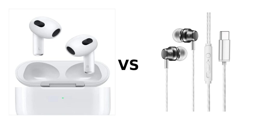 Comparativa visual entre unos auriculares inalámbricos blancos con su estuche de carga a la izquierda y unos auriculares con cable plateados a la derecha, separados por las letras VS.