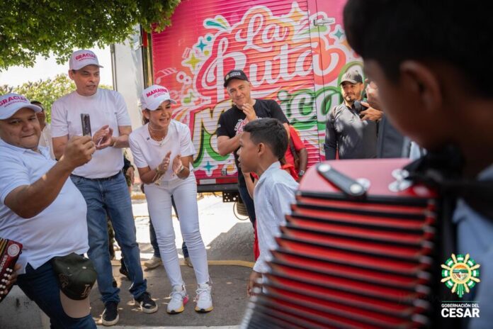 Jóvenes músicos reciben instrumentos durante jornada de La Ruta Musical en el Cesar.