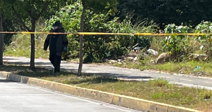Autoridades desactivaron una bomba de fragmentación hallada cerca del conjunto residencial Rosario Norte I, en el norte de Valledupar.