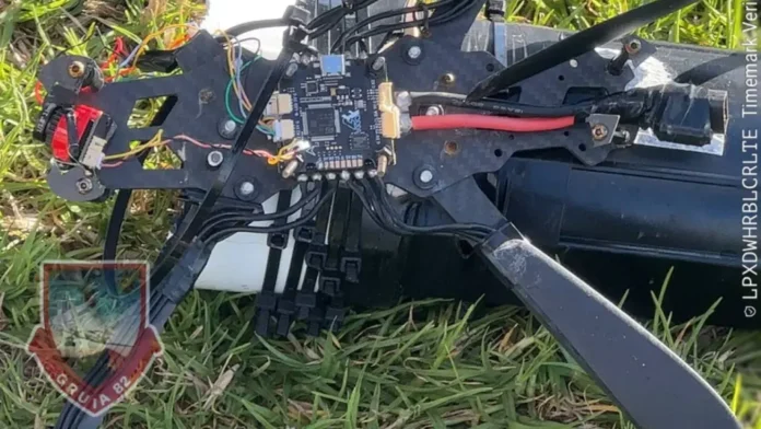Dron con explosivos hallado en la localidad de Engativá cerca de la base de CATAM en Bogotá.