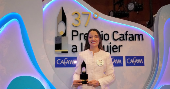 La destacada gestora cultural Julieth Peraza Torres liderando proyectos por la música vallenata.