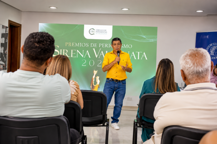Aquiles Hernández presenta los Premios Sirena Vallenata 2026 durante el lanzamiento oficial del CPV en Valledupar.