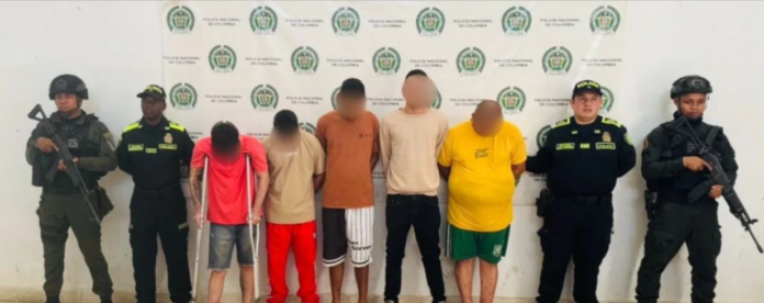Cinco presuntos sicarios del Clan del Golfo capturados por la Policía en el sur del Cesar.