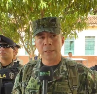 Coronel Carlos Olaya, comandante de la Décima Brigada del Ejército Nacional, durante la instalación de la jornada electoral en el Cesar.