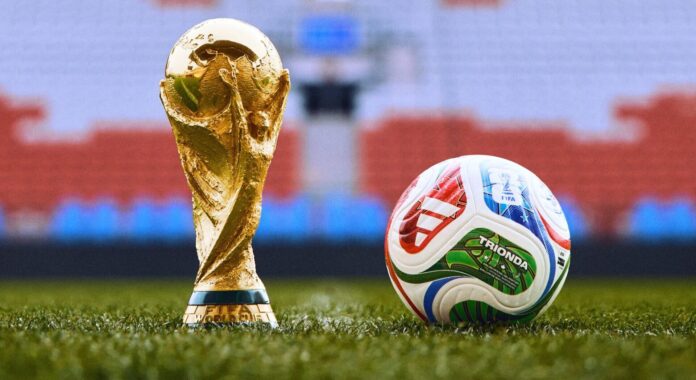 La Copa del Mundo en Norteamérica inició con la implementación de las nuevas reglas del Mundial 2026, normas que buscan sancionar conductas antideportivas, evitar la pérdida deliberada de tiempo y hacer más dinámicos los partidos.