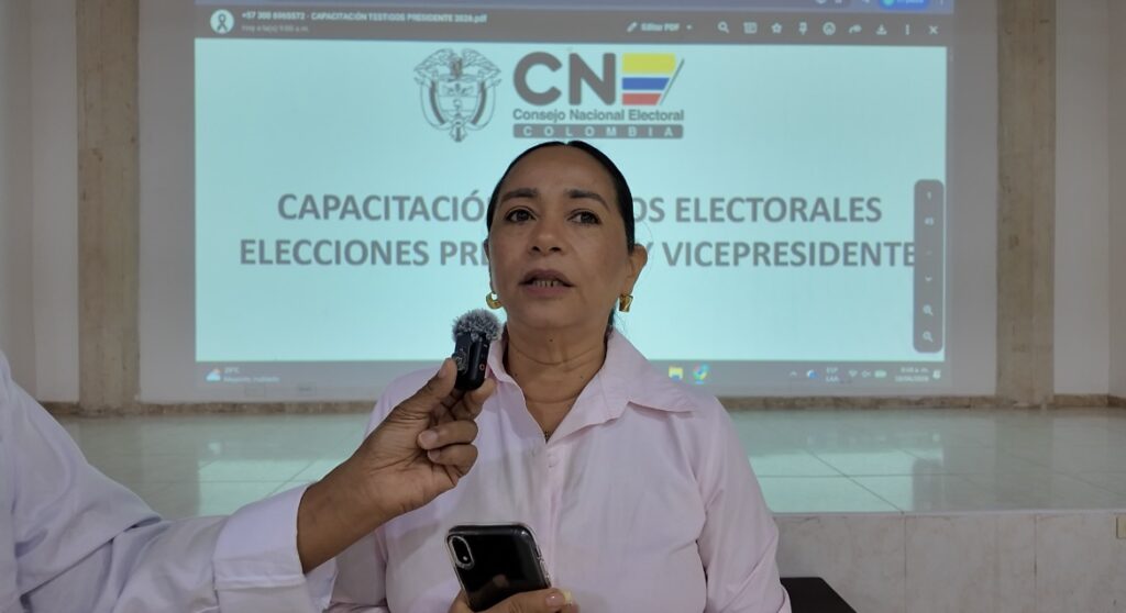 María Elisa Guerrero Ramírez, testigo electoral en Valledupar, durante capacitación del CNE.