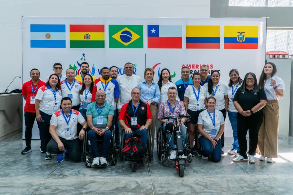 Delegados de once países participantes en los II Juegos Parasuramericanos Valledupar 2026 durante reunión oficial previa al evento deportivo.