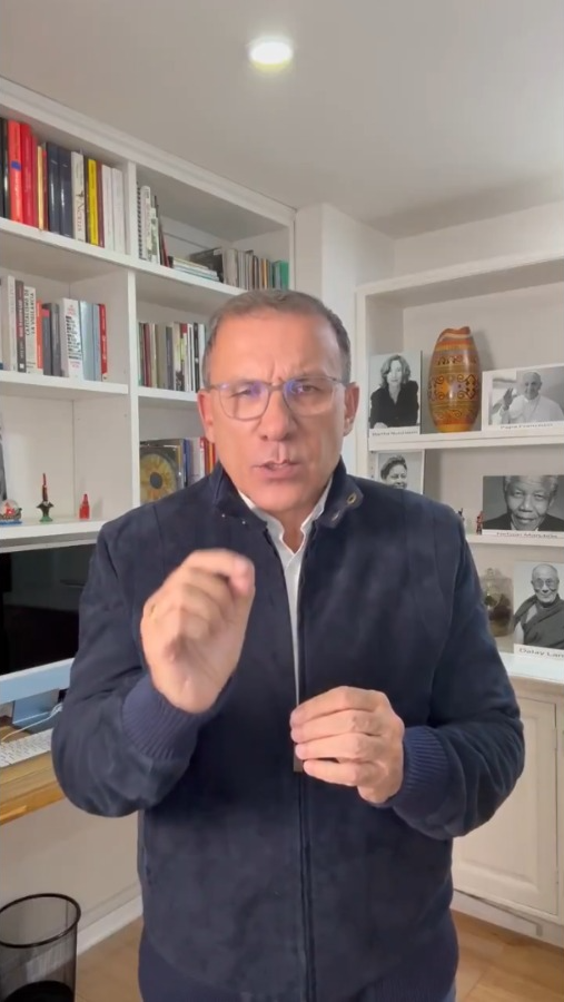 Roy Barreras durante un video publicado en X en el que reconoció el triunfo de Abelardo de la Espriella y pidió respetar los resultados electorales.