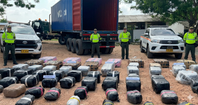 Operativo de la Policía Nacional e incautación de droga en Sucre en contenedor oculto en la vía Planeta Rica Sincelejo.