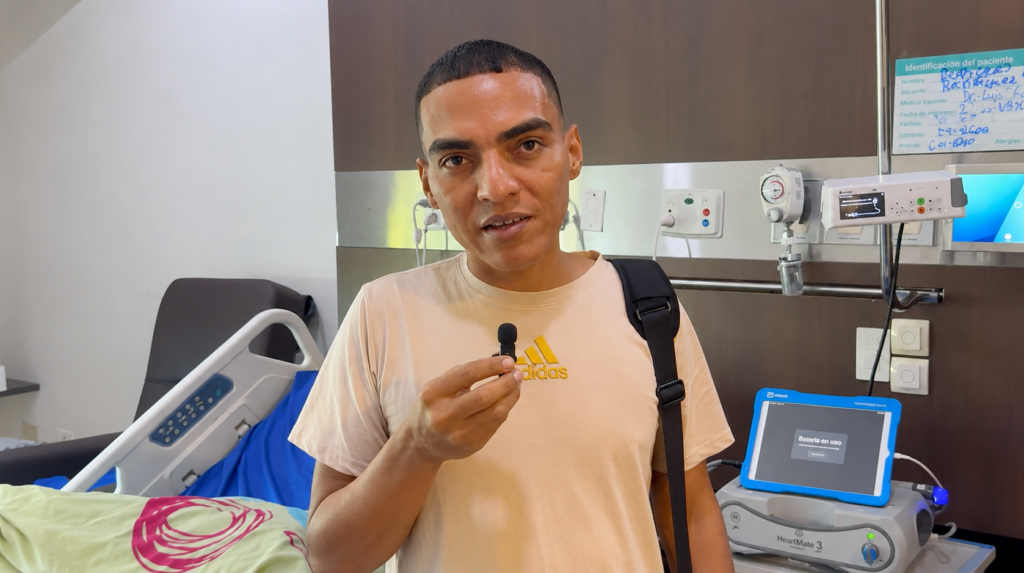 Paciente beneficiado con el primer implante de corazón artificial en Valledupar durante su proceso de recuperación.