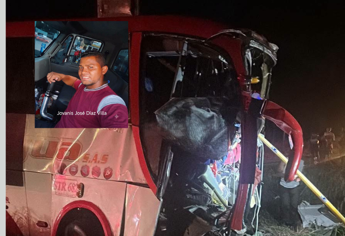 Bus accidentado y fotografía de Jovanis José Díaz Villa, conductor de El Copey que murió en el choque ocurrido en la Troncal de Oriente.