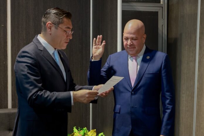 Acto de juramento del nuevo presidente del Consejo Nacional Electoral