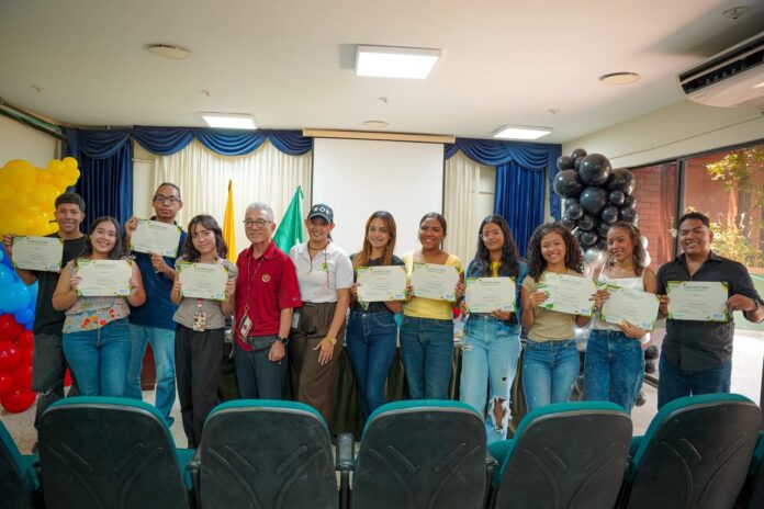 Participantes certificados en lengua y cultura coreana por la UPC y KOICA