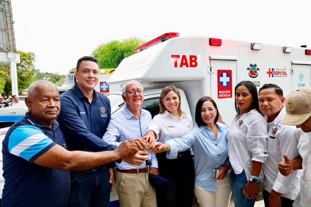 Administración del Hospital Cristian Moreno Pallares de Curumaní junto a unidad médica
