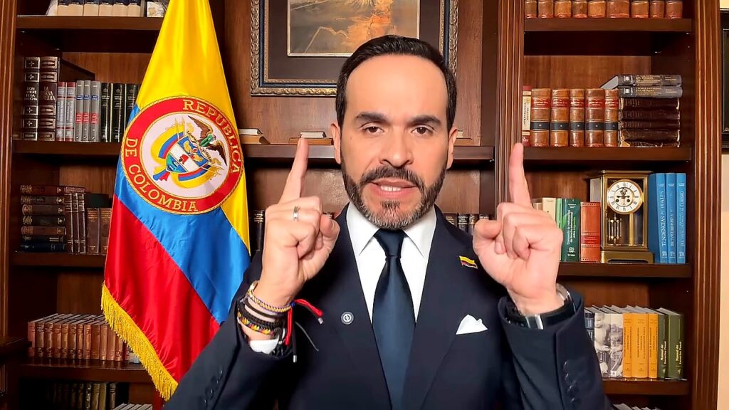 Alocución de Abelardo de la Espriella durante su mensaje al país sobre la suspensión del empalme y sus denuncias de un supuesto golpe de Estado.