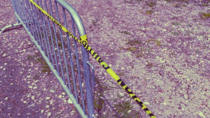 Cinta de seguridad en una imagen de referencia sobre la riña a machete que dejó tres heridos en Altos de Pimienta, Valledupar.