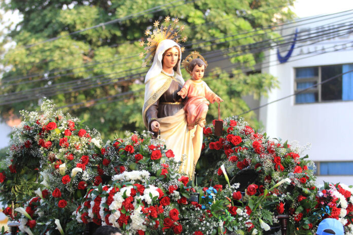 Valledupar conmemora el Día de la Virgen del Carmen con actos religiosos, caravanas y bendición de vehículos.