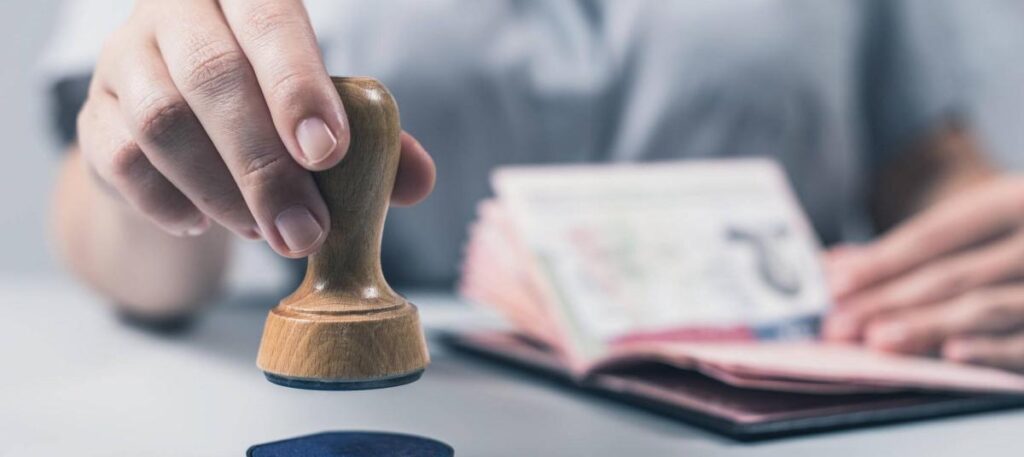 Trámite de visa americana y revisión de pasaporte