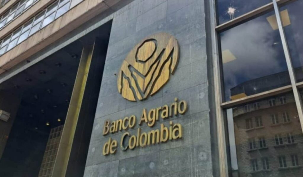 Fachada de la sede principal del Banco Agrario de Colombia, entidad que será presidida por Ana María Rincón Herrera.
