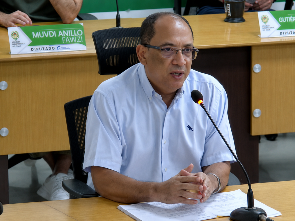 Jesús Javier Suárez Moscote sustenta el debate de control político al IDREEC en la Asamblea del Cesar