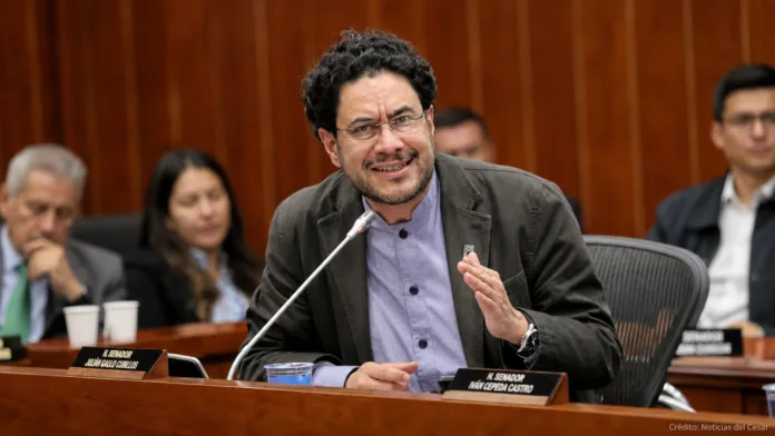 Iván Cepeda agradece al Centro Democrático durante sesión del Senado