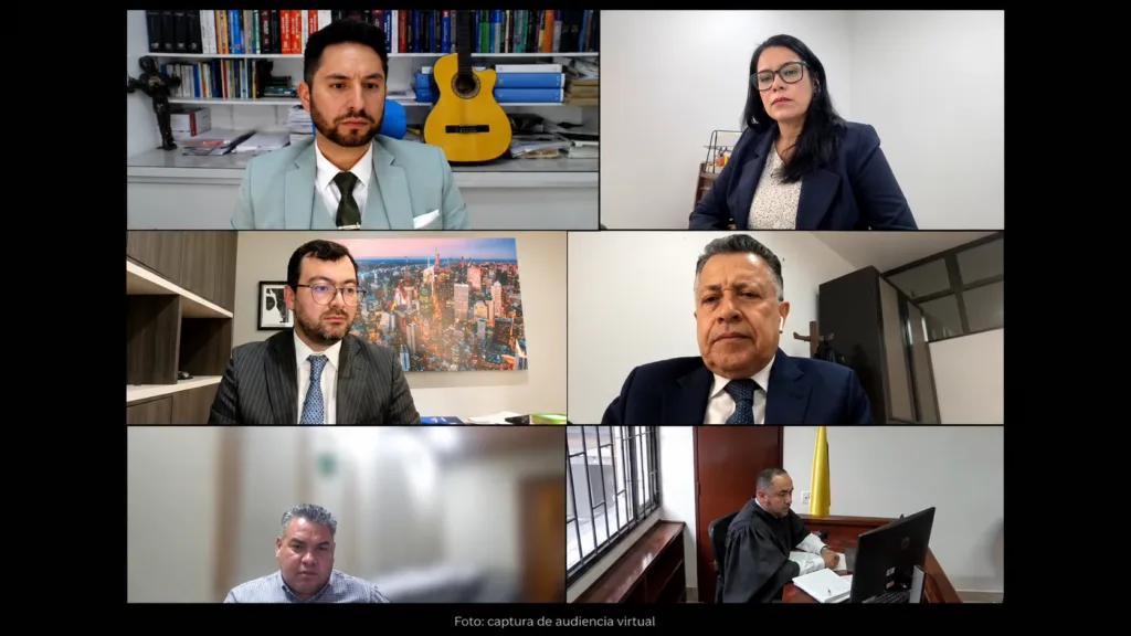 Audiencia judicial por diplomas falsos de Juliana Guerrero