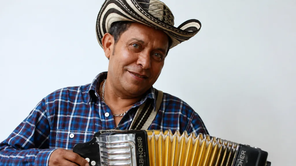 Egidio Cuadrado, Rey Vallenato y acordeonero de Carlos Vives