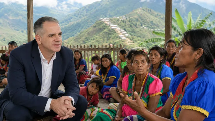 Orlando Dangond durante encuentro de la ADR con representantes del pueblo Yukpa en el Cesar