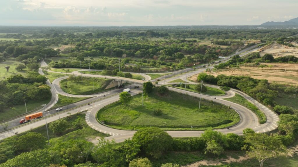 Intercambiador vial que ilustra las obras pendientes en las carreteras del Cesar
