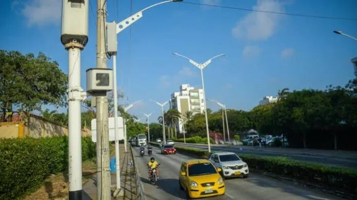 Cámaras de fotodetección instaladas en una vía principal de Valledupar