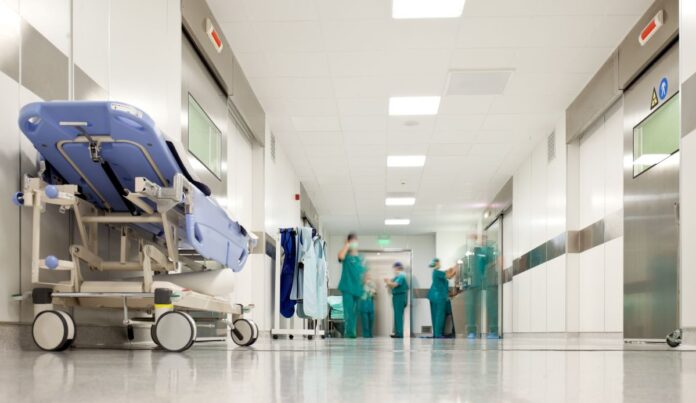 Pasillo de un centro asistencial durante la crisis que motivó el paro de hospitales públicos del Cesar.