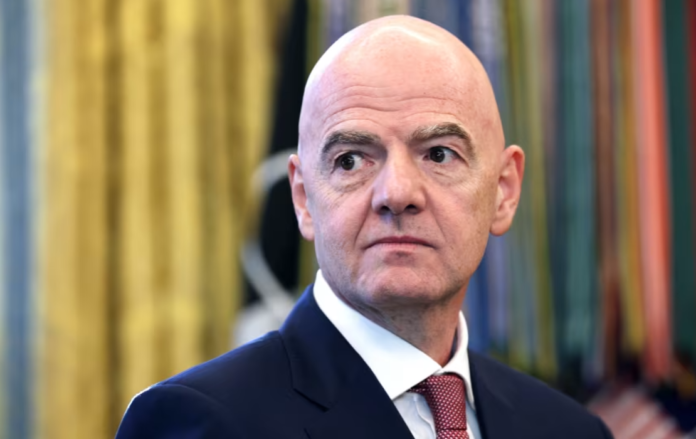 Presidente de la FIFA tras expresar solidaridad con Colombia por el terremoto