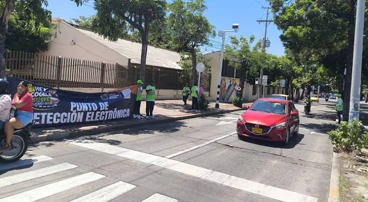 Punto de detección electrónica instalado en una vía urbana de Valledupar