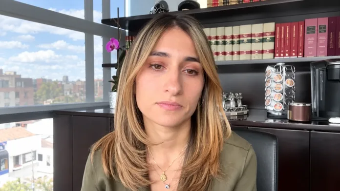 Laura Sarabia no aceptó cargos de la Fiscalía por polígrafo a Marelbys Meza