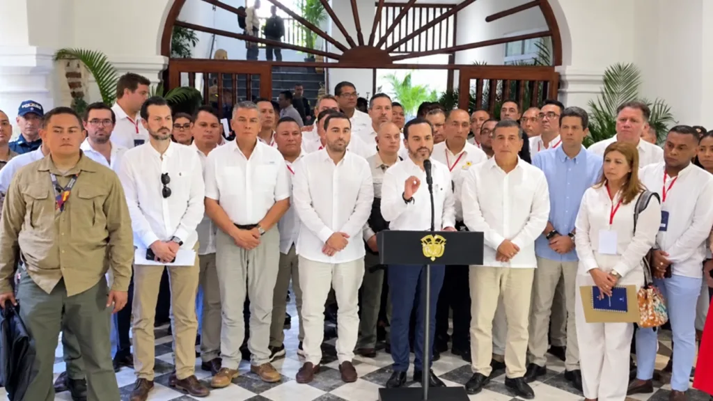 De La Espriella anuncia ante autoridades de Bolívar el traslado de la DIMAR