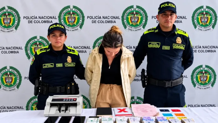 Yolima Murgas, pareja de alias ‘Pinocho’, durante operativo de captura de la Policía