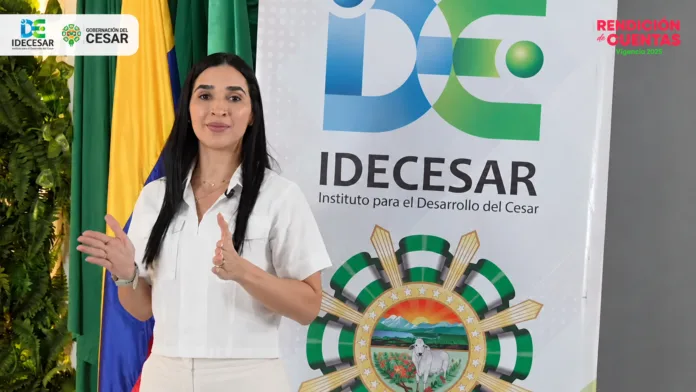 María Isabel Gutiérrez durante la rendición de cuentas de Idecesar 2025, en una intervención sobre créditos y gestión institucional en Cesar.