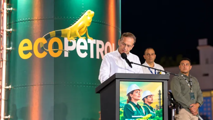 Nuevo presidente de Ecopetrol, Joaquín Gutiérrez, durante la ceremonia en la Quinta de San Pedro Alejandrino, en Santa Marta.
