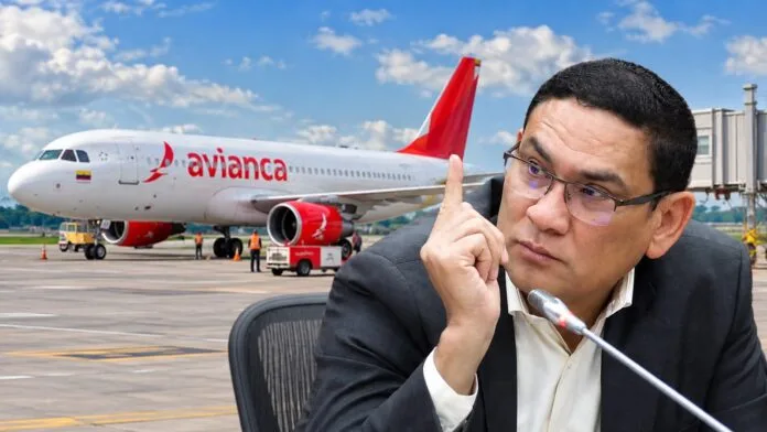 Didier Lobo cuestiona a Avianca por retraso en vuelo Valledupar Bogotá
