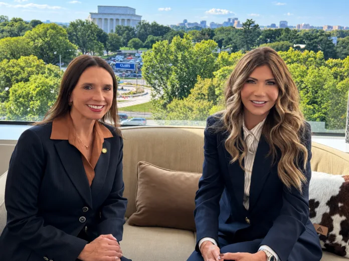 María Consuelo Araújo y Kristi Noem durante agenda bilateral en Estados Unidos