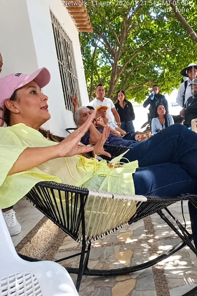 Gerente de Esepgua conversa con habitantes de La Junta durante visita a las obras del acueducto el 11 de septiembre de 2026