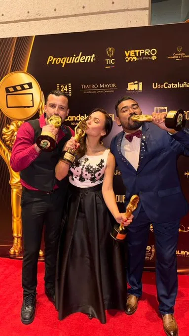 Eberto Manotas recibe reconocimiento en SmartFilms
