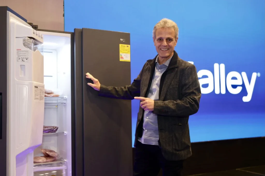 Miguel Londoño, CEO de Kalley, durante la presentación de electrodomésticos de la compañía