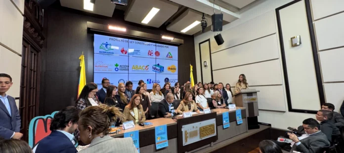 Presentación en el Congreso del proyecto contra la desnutrición crónica infantil en Colombia